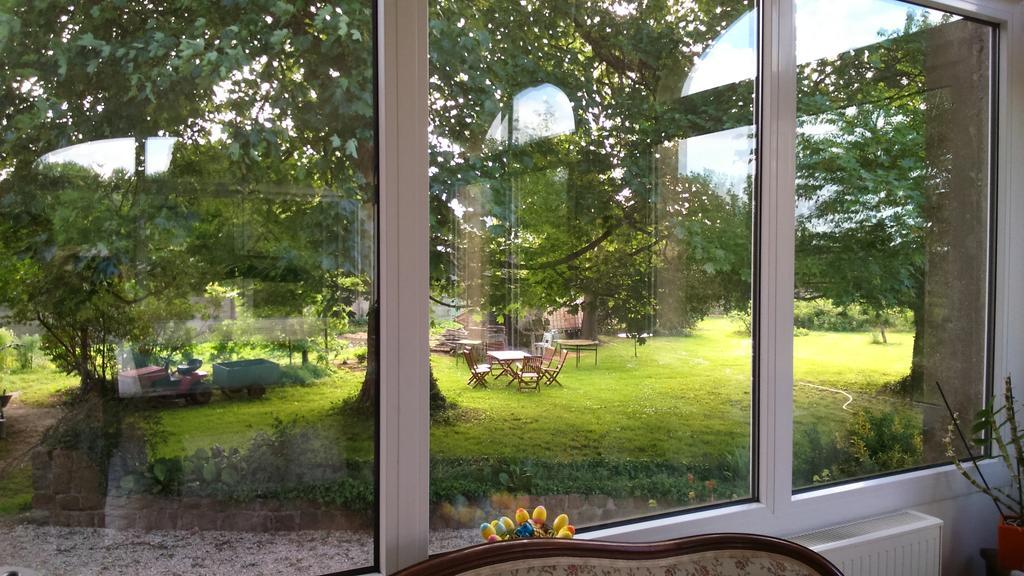Le Manoir De Crisolles Bed & Breakfast Exterior foto